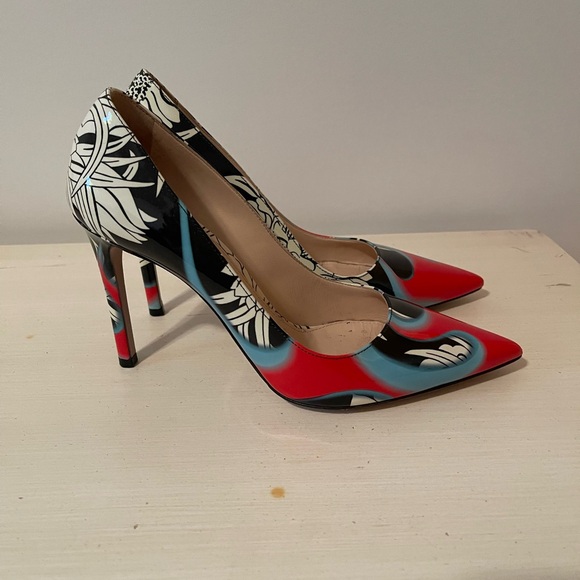 Prada Women's Vibrant Red and Black Heels - Picture 2 of 5